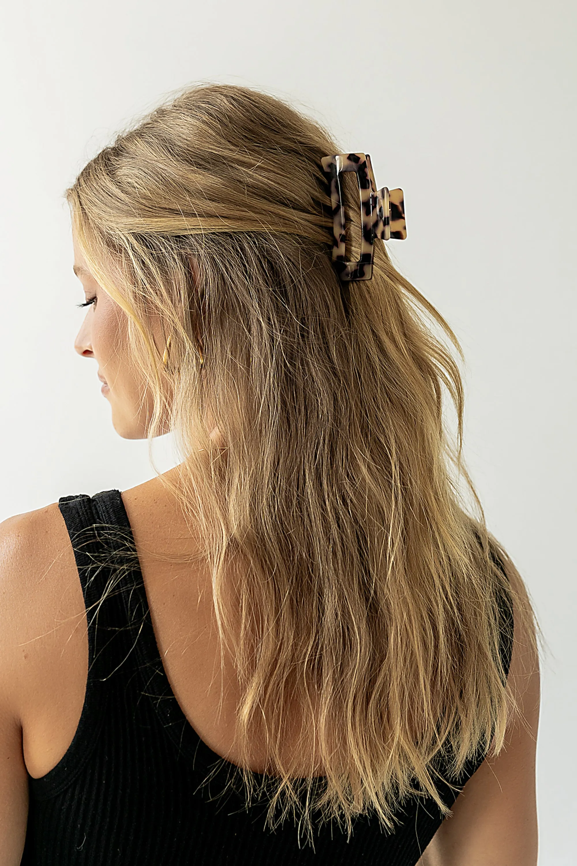 Allie Inlay Claw Clip in Tortoise sold by bohme product image thumbnail 3