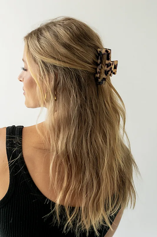 Allie Inlay Claw Clip in Tortoise sold by bohme