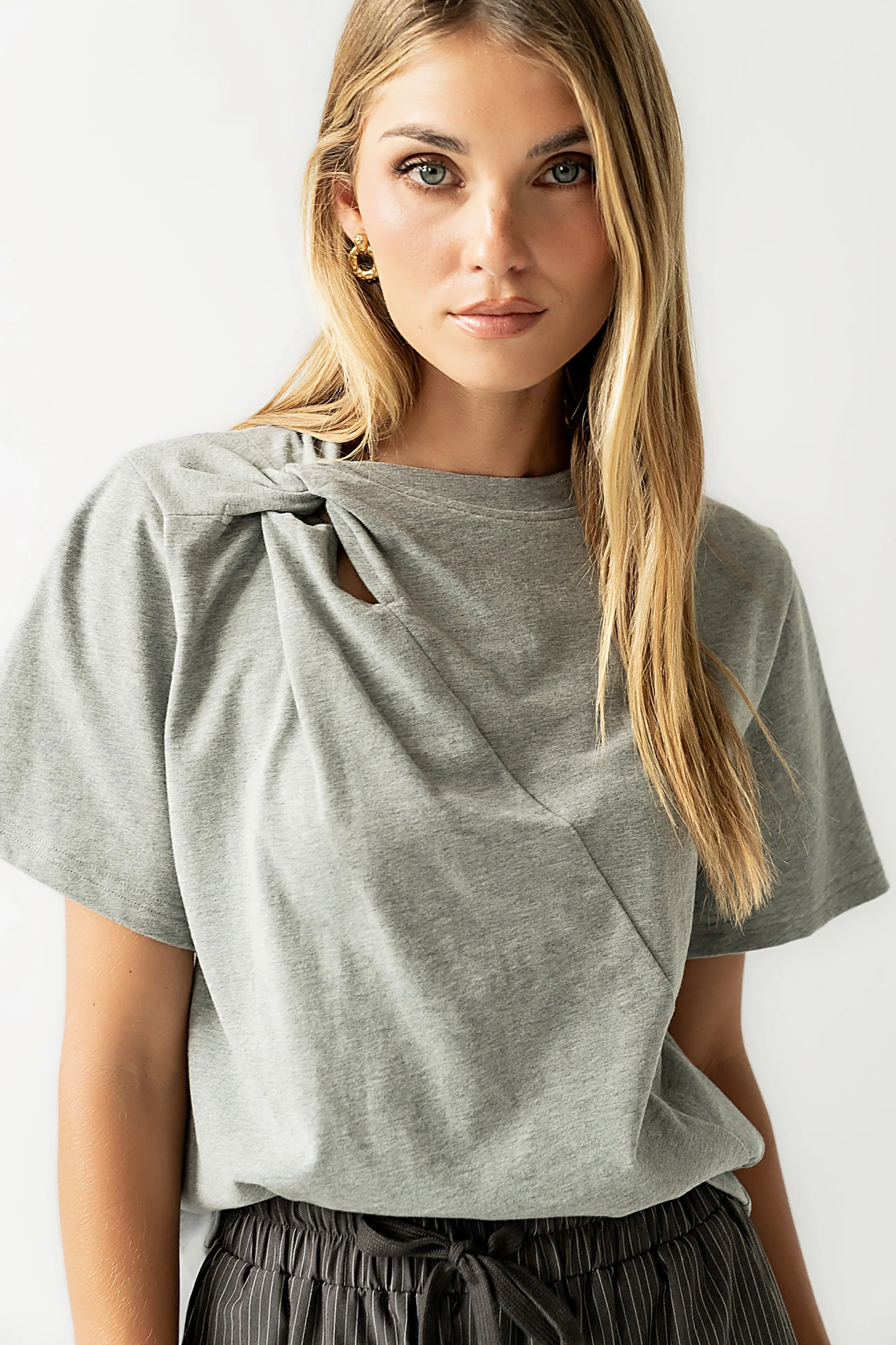 Posie Knot Tee in Heather Grey sold by bohme