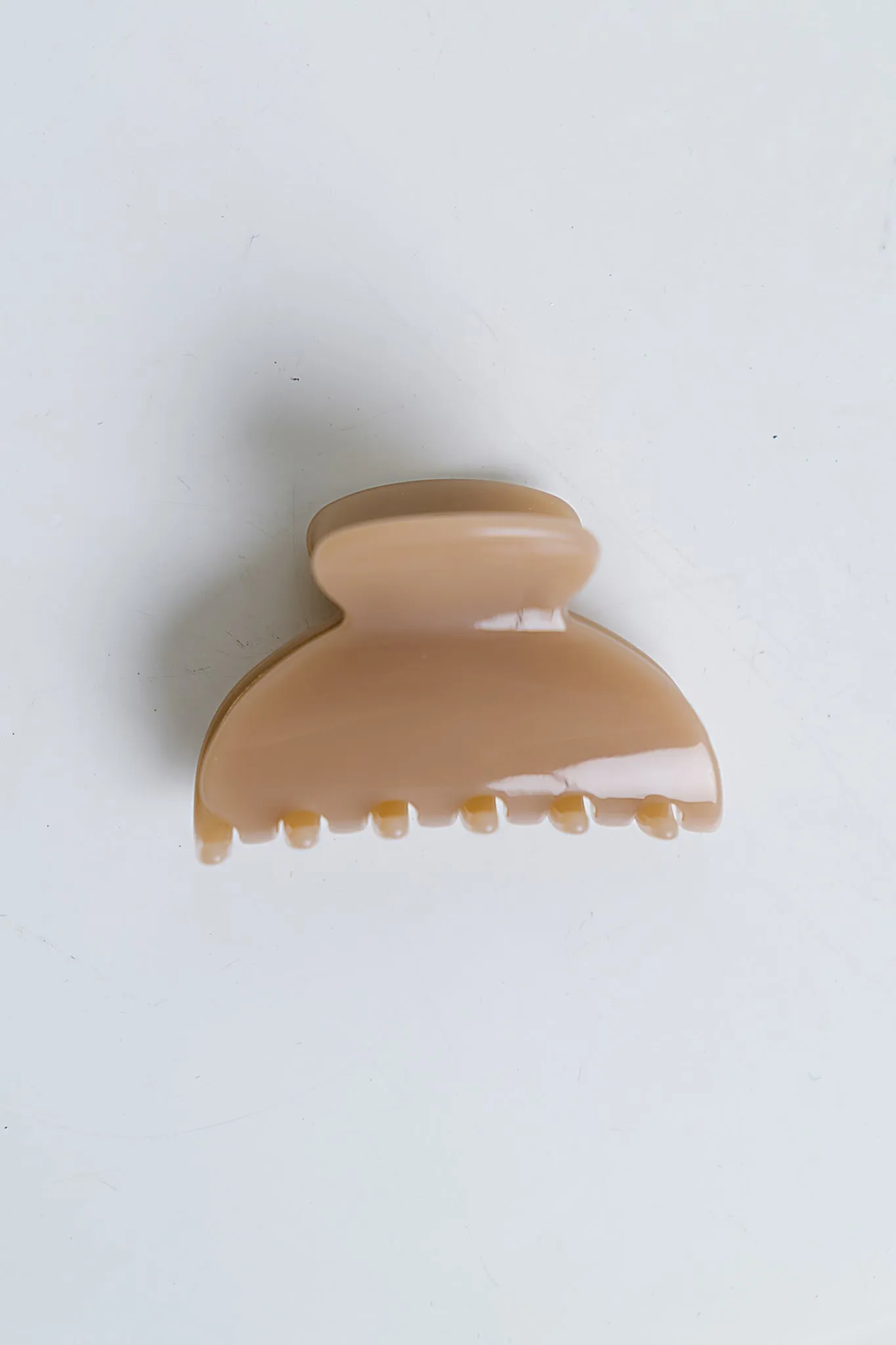 Sienna Claw Clip in Taupe sold by bohme