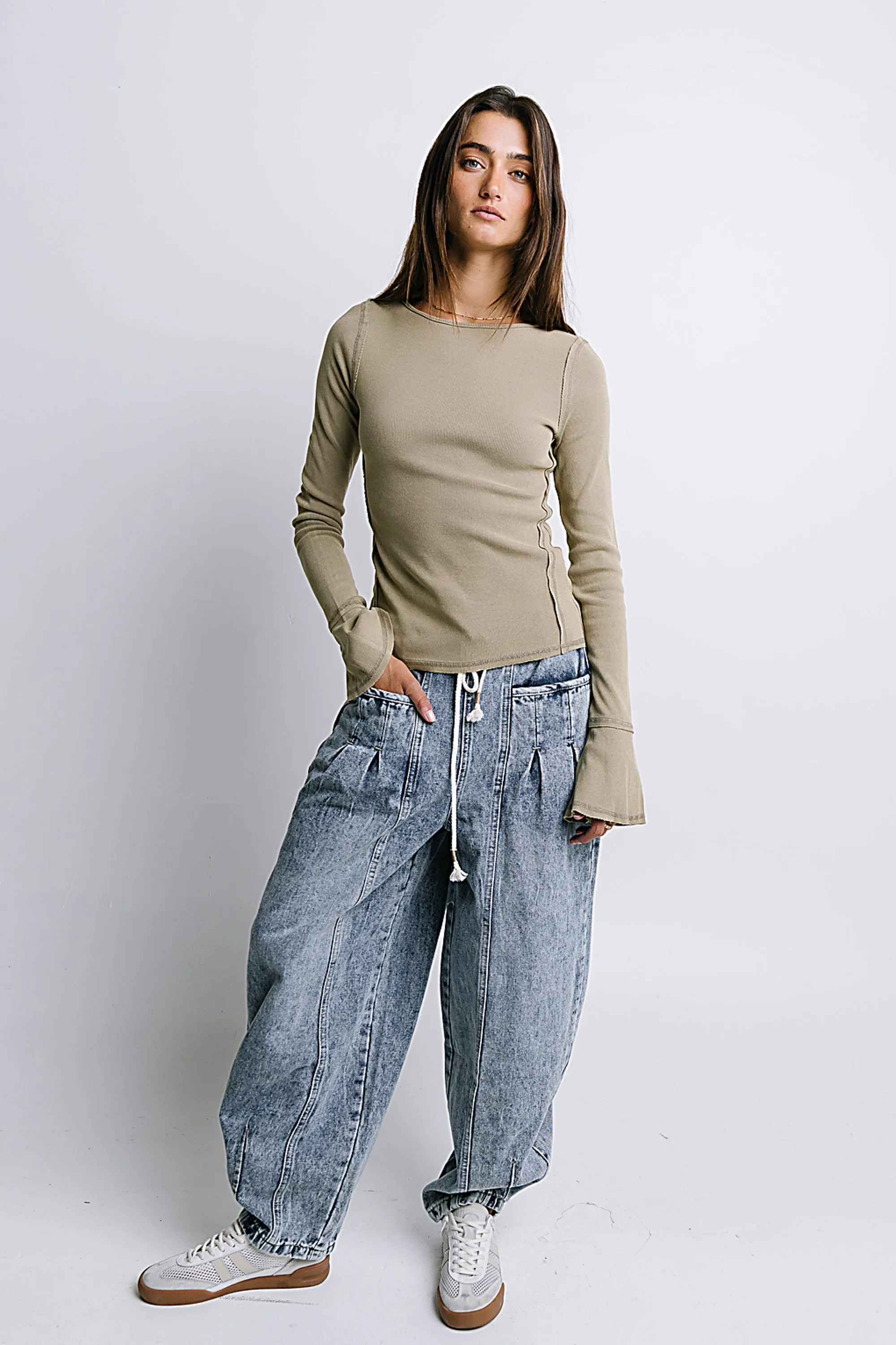 Kamryn Tapered Baggy Jeans in Medium Wash sold by bohme product image thumbnail 5