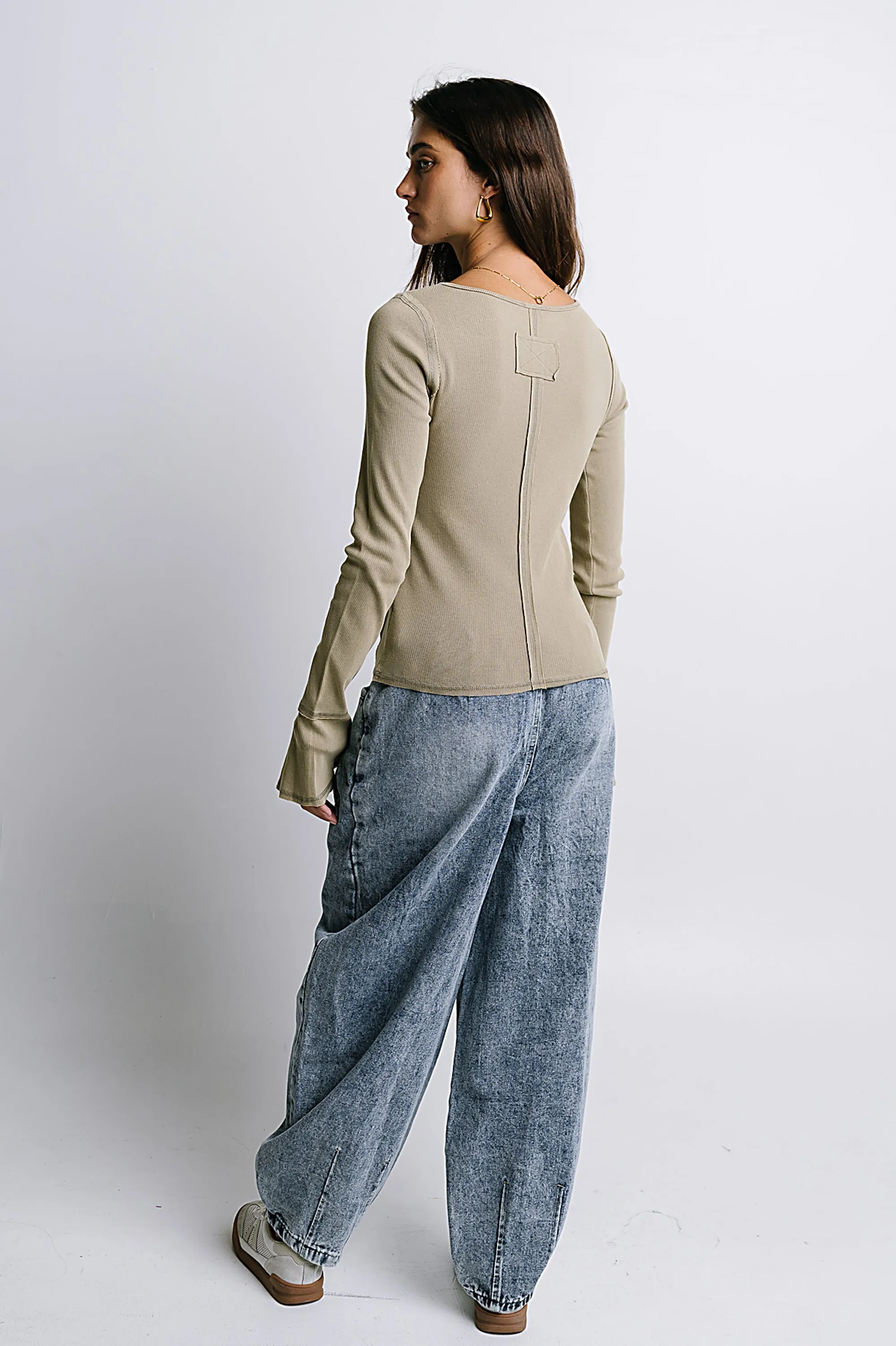 Kamryn Tapered Baggy Jeans in Medium Wash sold by bohme product image thumbnail 3