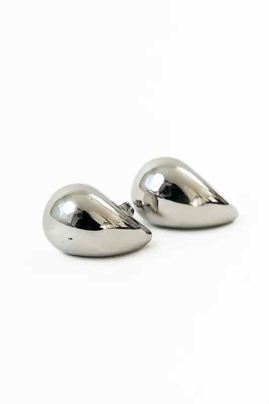 Kelly Teardrop Earrings made by bohme