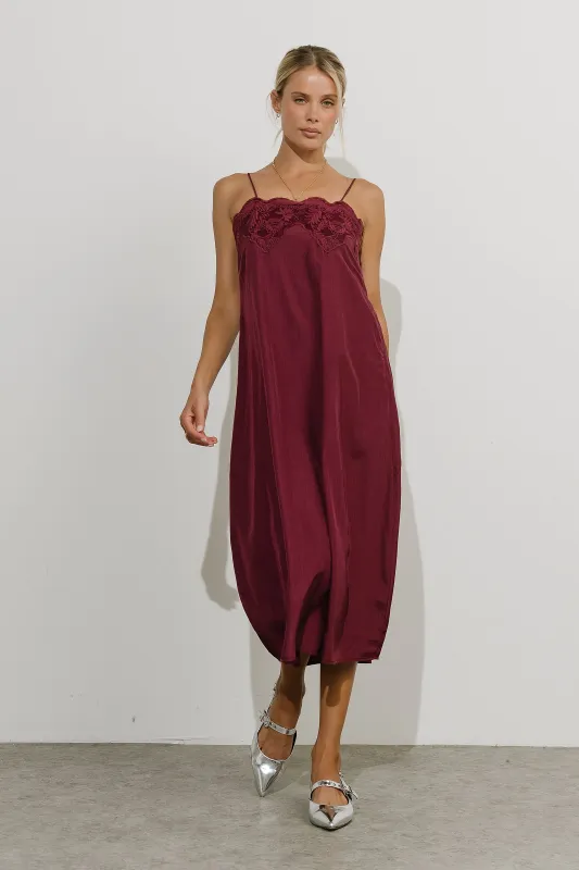 Lana Lace Midi Dress in Burgundy made by bohme