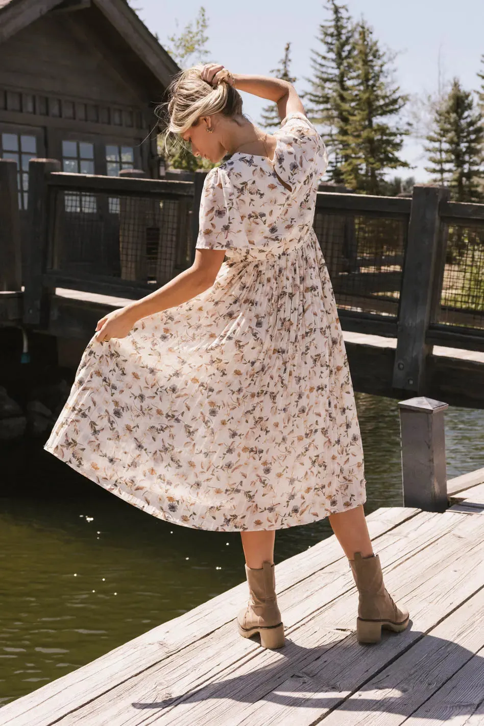 Delilah Pleated Midi Dress - FINAL SALE sold by bohme product image thumbnail 4