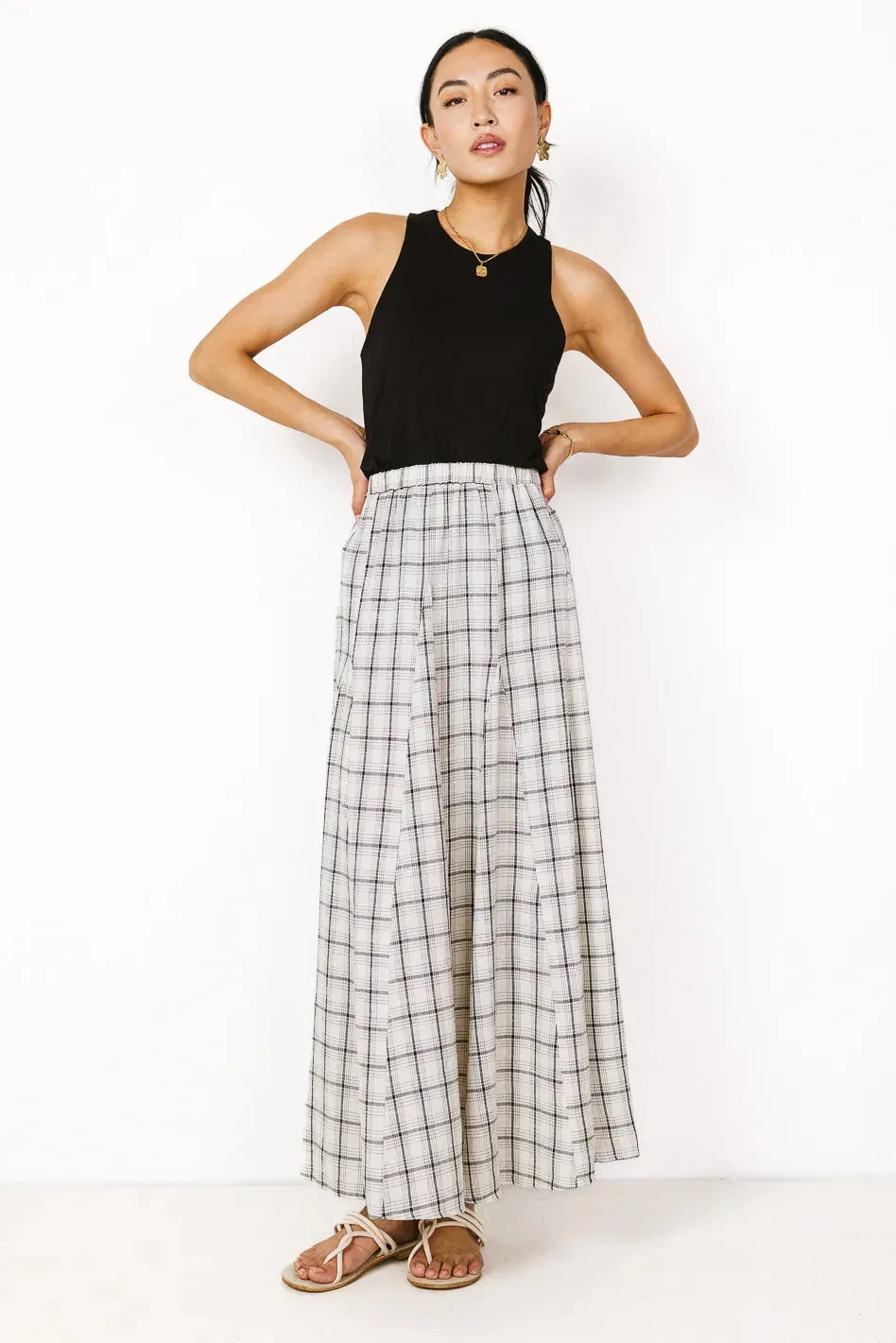 Sleek Jersey Solid Tank in Black - FINAL SALE sold by bohme product image thumbnail 3