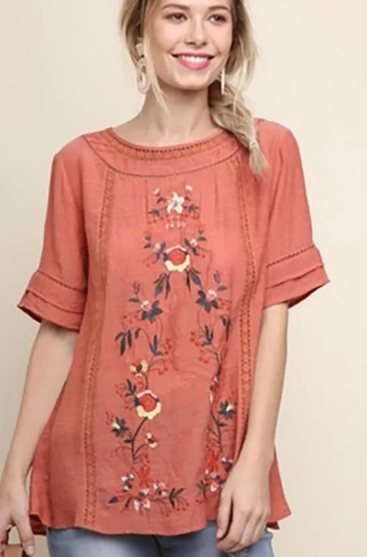 Crochet Trim Floral Short Sleeve Top sold by BOLD elements
