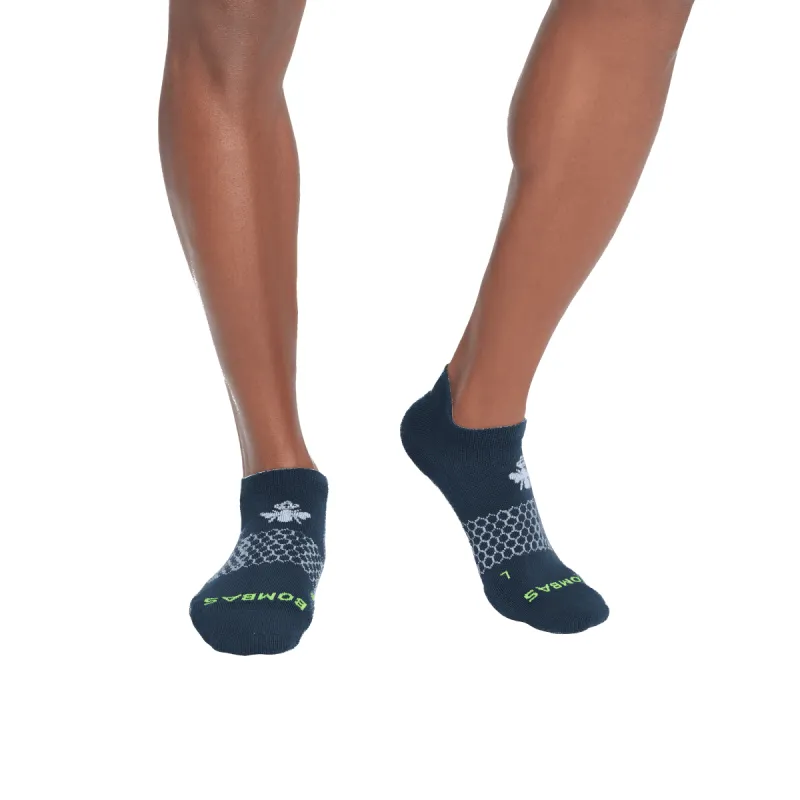 Men's All-Purpose Performance Ankle Sock 6-Pack sold by Bombas