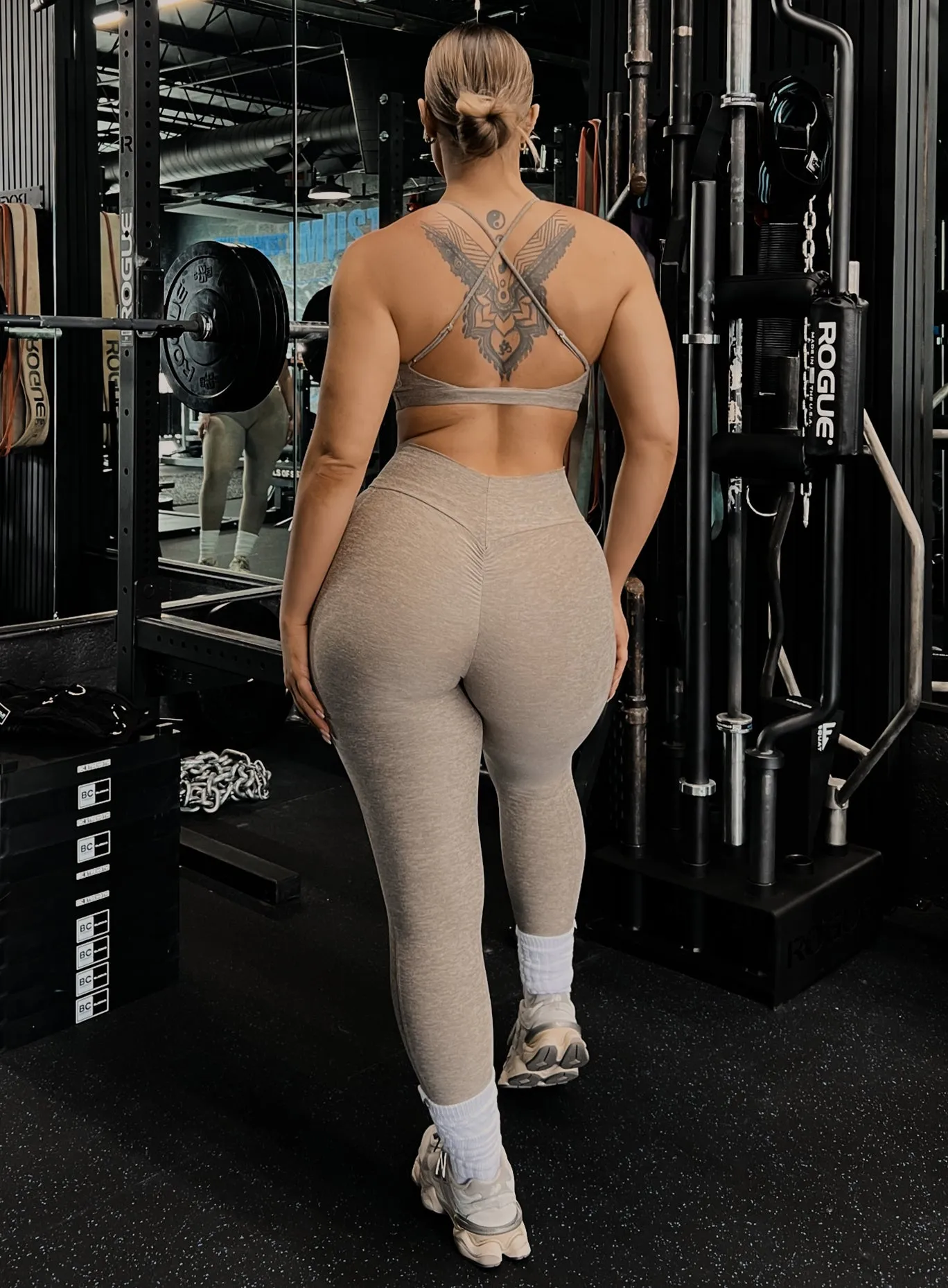 Curves Leggings sold by Bombshell Sportswear product image thumbnail 2