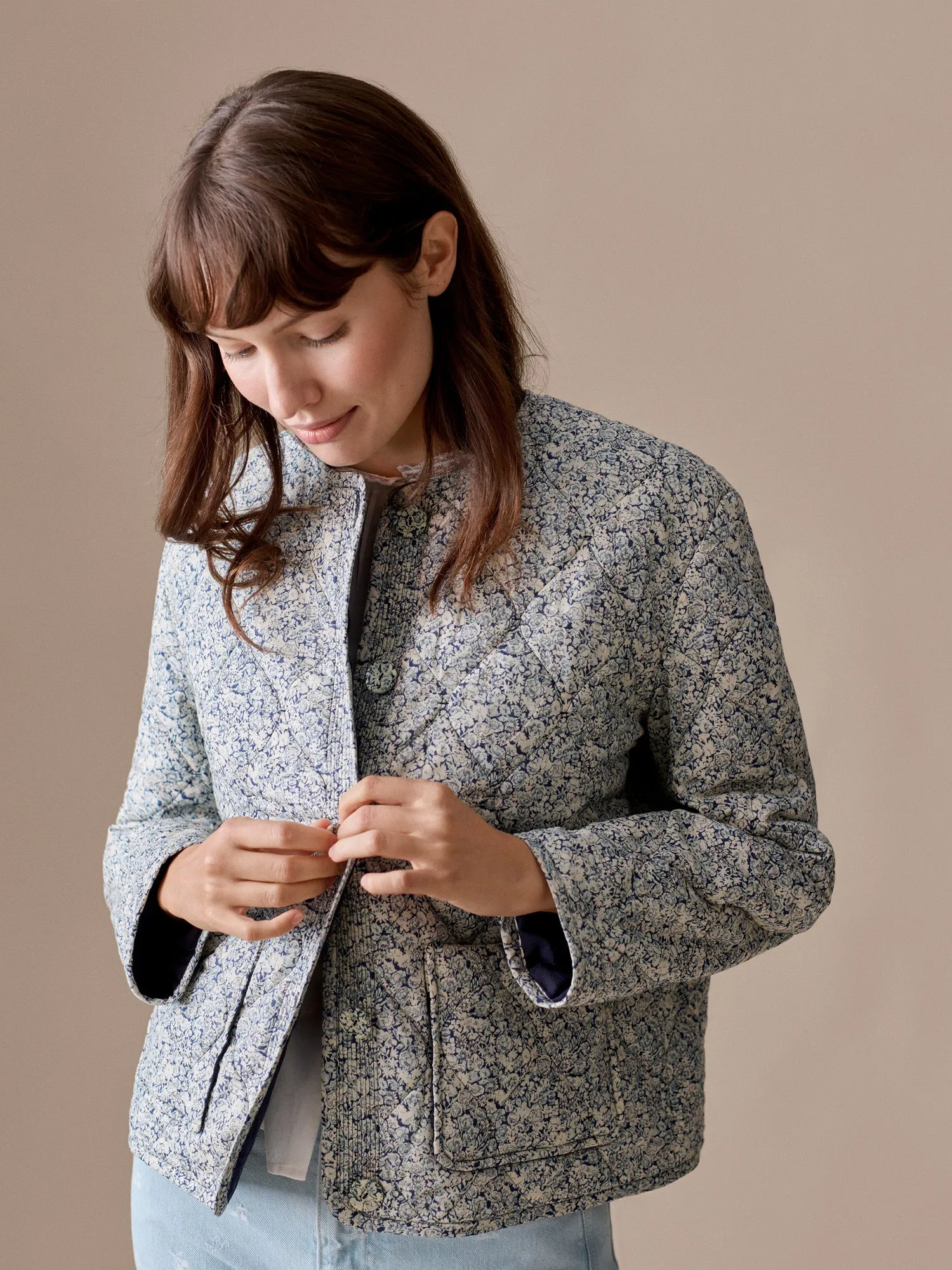 Veste matelassée Lise-Marie en tissu Liberty en coton biologique sold by Bonpoint product image thumbnail 5