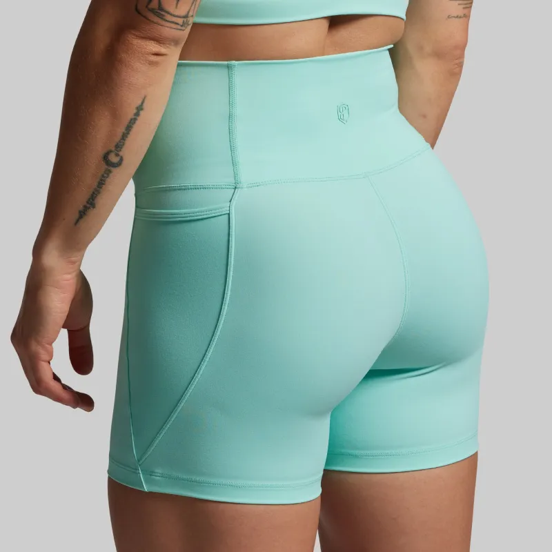 Eccentric Short (Cascade) made by Born Primitive