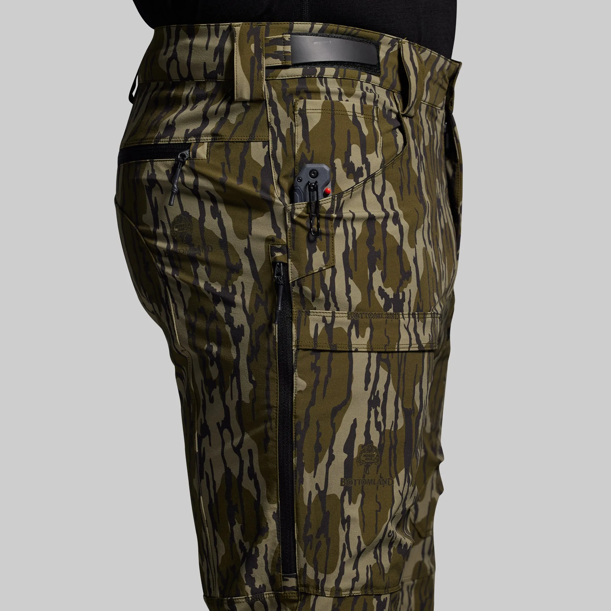 Men's Frontier Pant Light 2.0 (Mossy Oak® Original Bottomland® 2025) sold by Born Primitive product image thumbnail 4