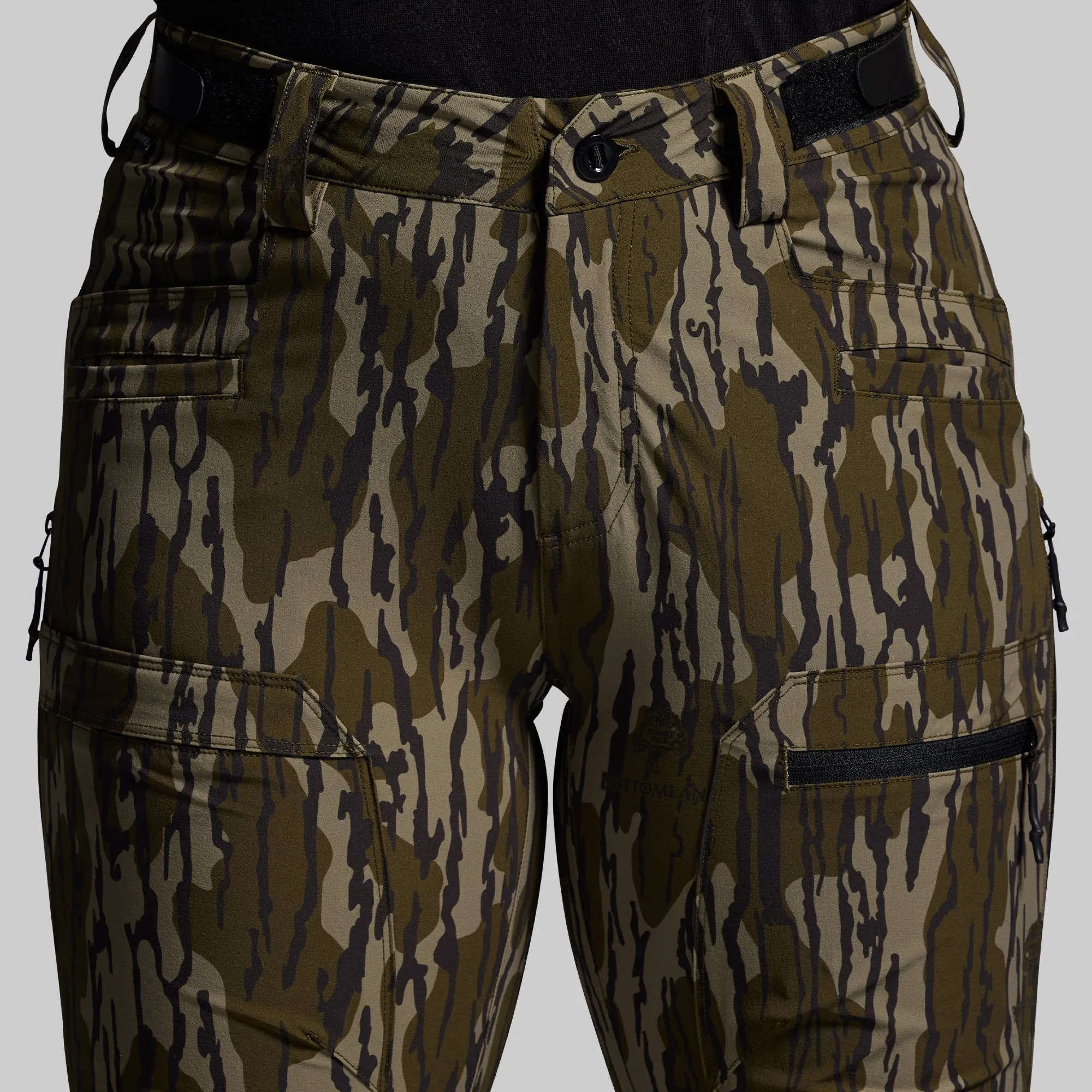 Women's Frontier Pant 2.0 (Mossy Oak® Original Bottomland® 2025) sold by Born Primitive product image thumbnail 4
