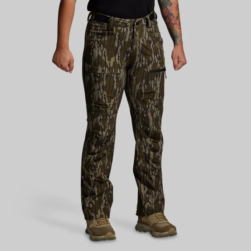 Women's Frontier Pant 2.0 (Mossy Oak® Original Bottomland®) sold by Born Primitive