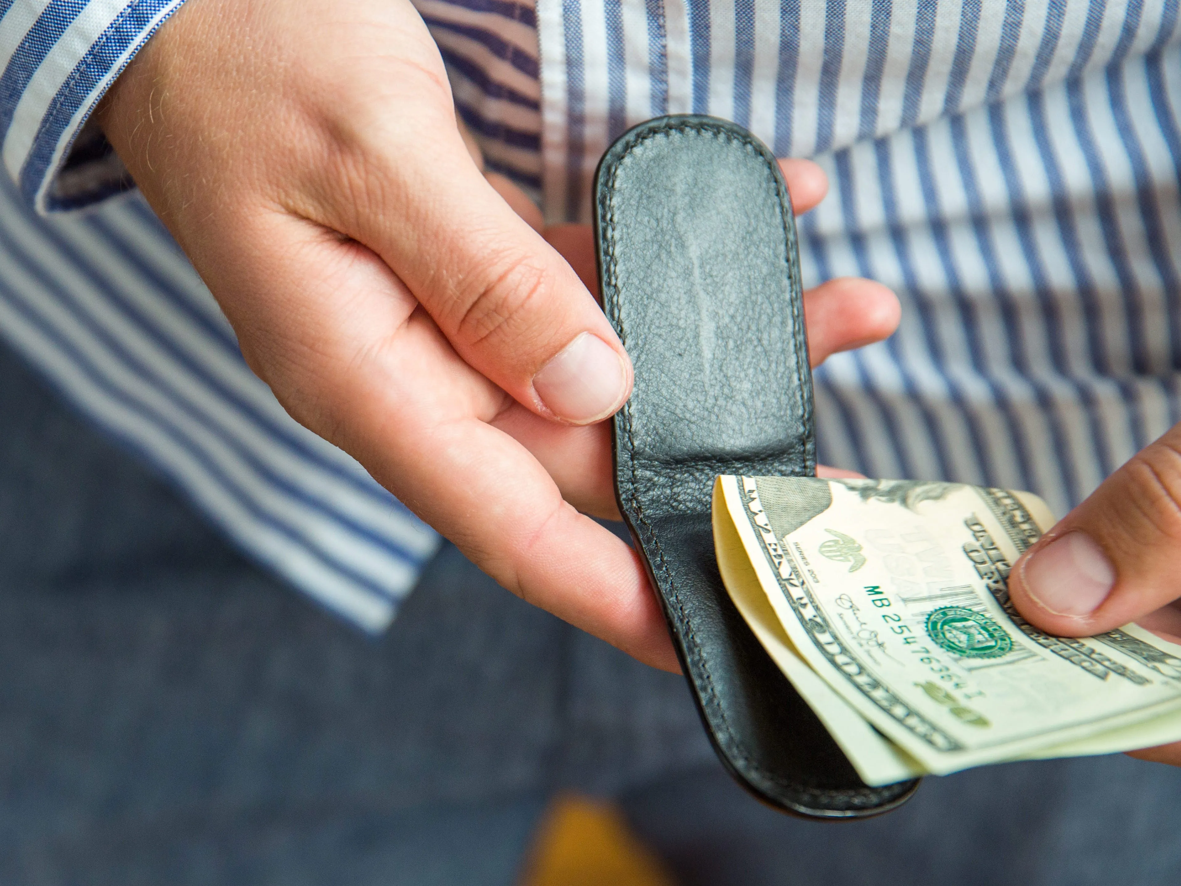 Nappa Vitello Magnetic Money Clip sold by Bosca product image thumbnail 2