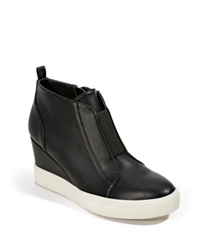 Slip-On Wedge Sneaker Black made by MIA