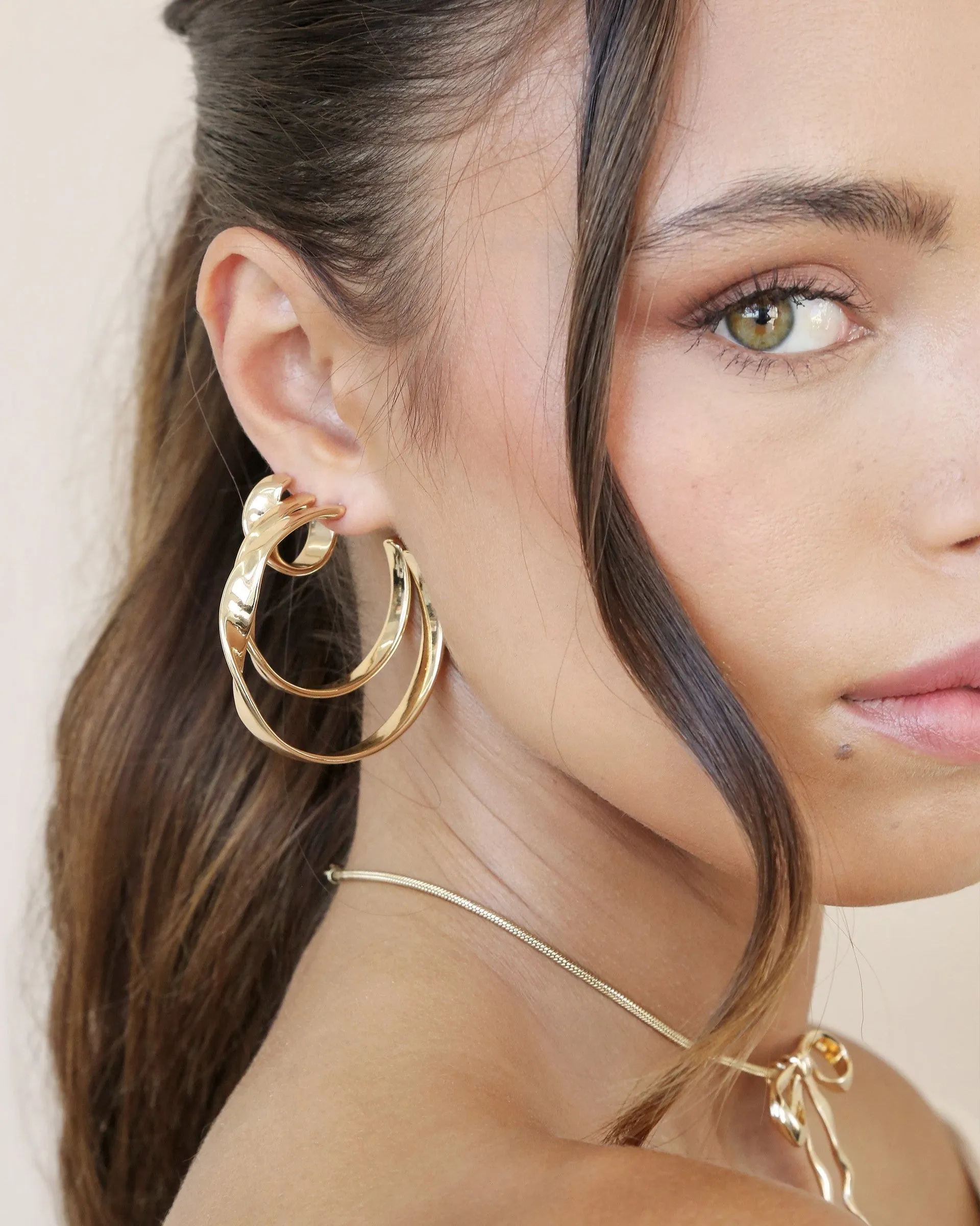 Heirloom Twist Medium Hoops sold by Boston Proper product image thumbnail 4