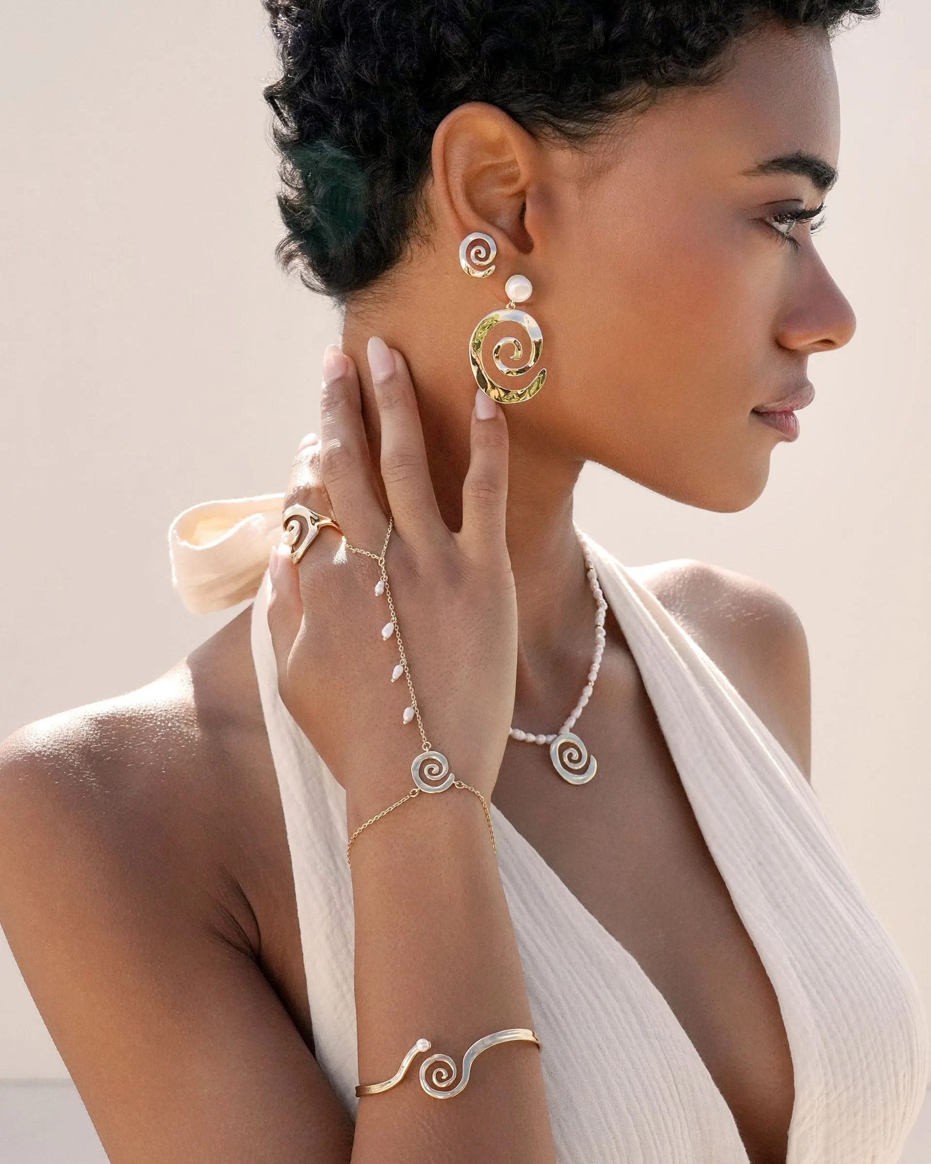 Aura Pearl Hand Chain sold by Boston Proper product image thumbnail 3