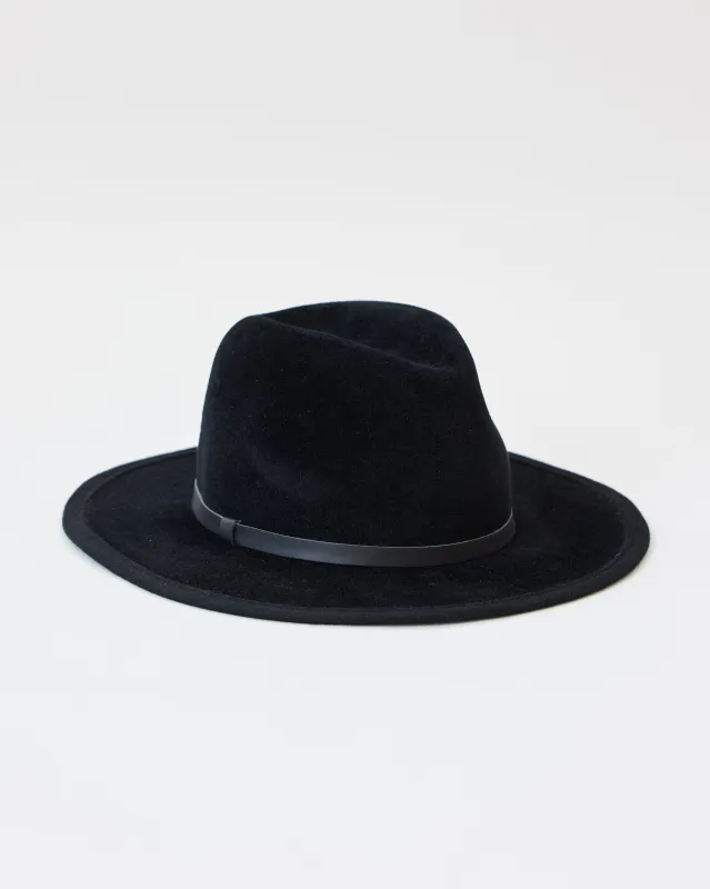 Luxe Chelsea-Black sold by Boston Proper