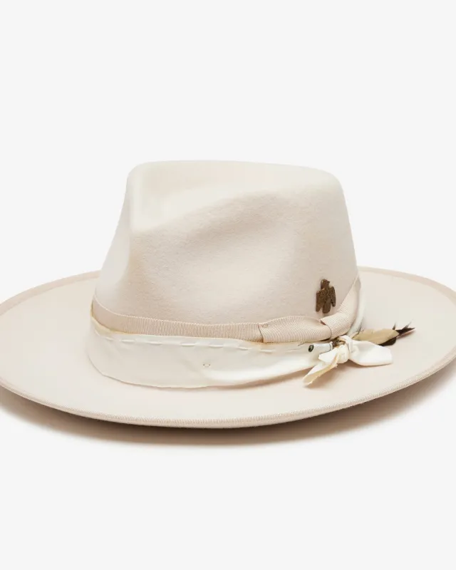 Bennie in Cream made by Wyeth