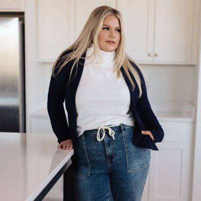 Fitted Open Front Blazer in Navy sold by Boujee Boutique