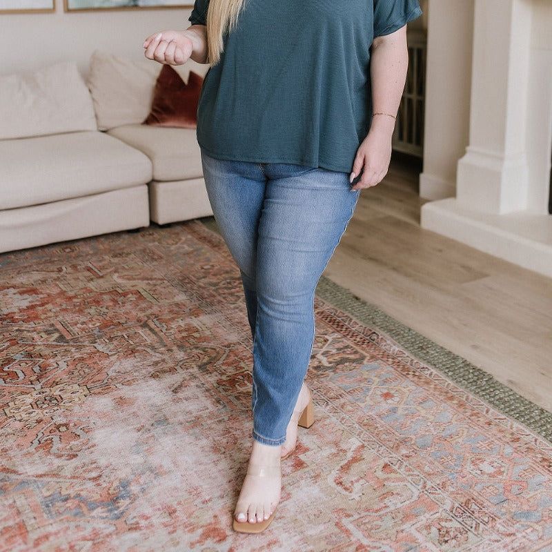 Judy Blue High Waist Control Top Shield Pocket Skinny Jeans sold by Boujee Boutique product image thumbnail 13