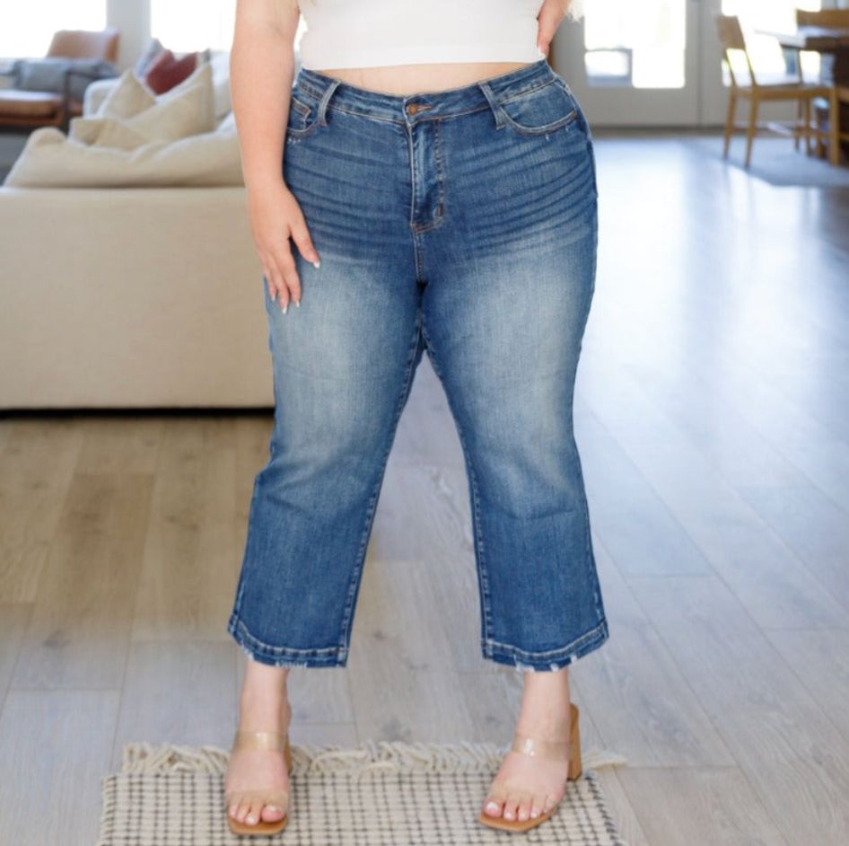 Judy Blue High Waist Vintage Wash Wide Leg Crop Jeans sold by Boujee Boutique product image thumbnail 6
