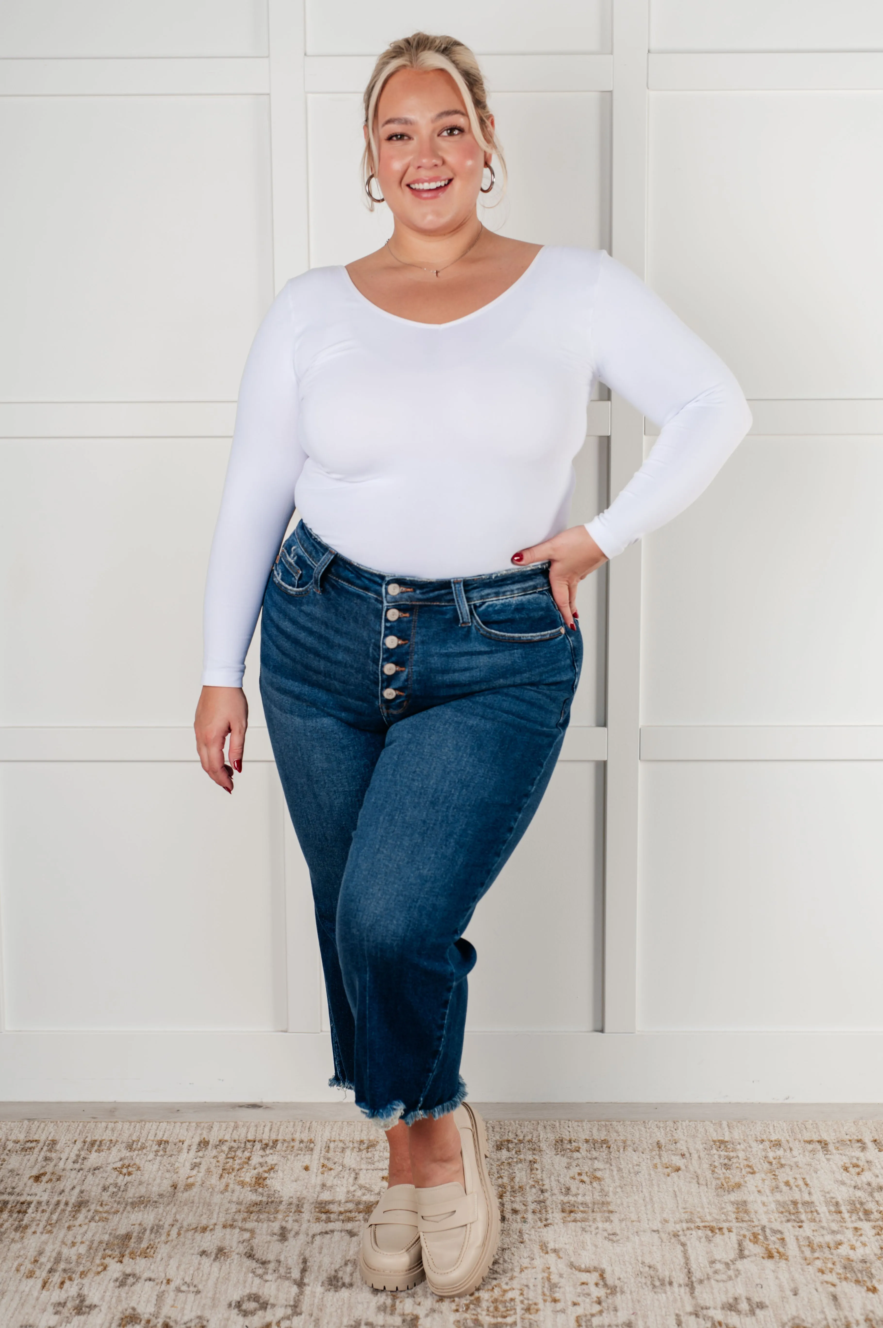 Janice High Rise Button Fly Wide Leg Crop Jeans sold by Boujee Boutique product image thumbnail 4