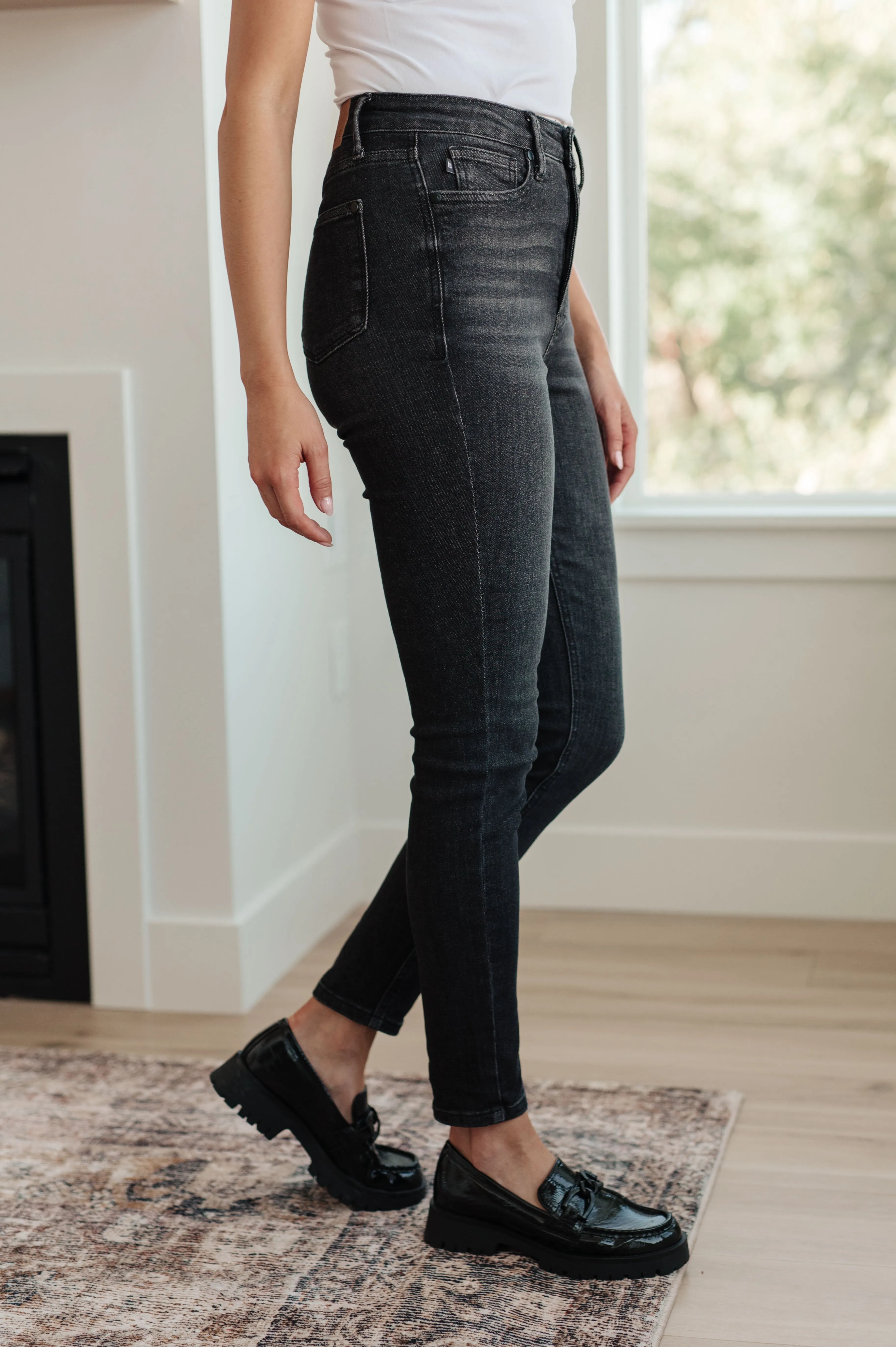 Octavia High Rise Control Top Skinny Jeans in Washed Black sold by Boujee Boutique product image thumbnail 5