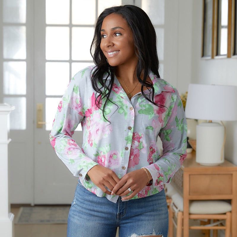 Cropped Thinking On It Open Back Floral Long Sleeve Top sold by Boujee Boutique product image thumbnail 4