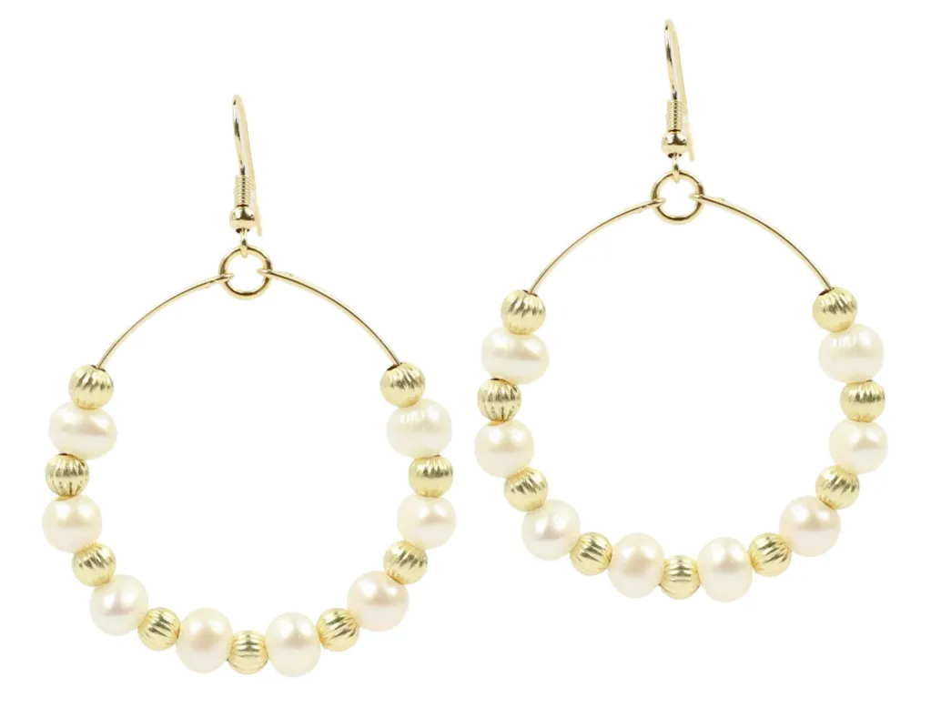 The Chloe Earring - Pearl made by Bourbon and Bowties