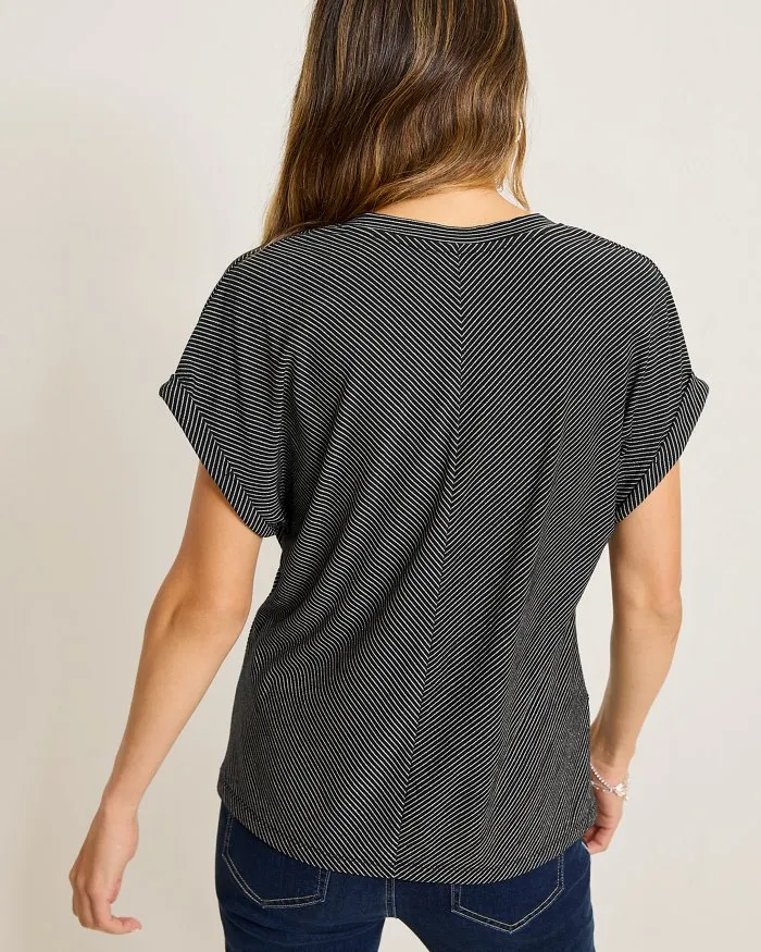 Tommy Bahama Kauai V-Neck Tee - Black sold by Boutique with Grace product image thumbnail 4