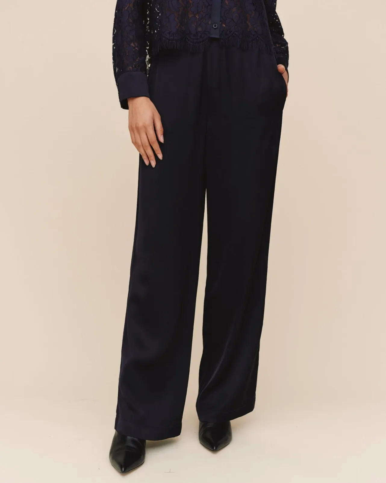 Bella Dahl Sleek Clean Wide Leg Pant - Midnight Sky sold by Boutique with Grace