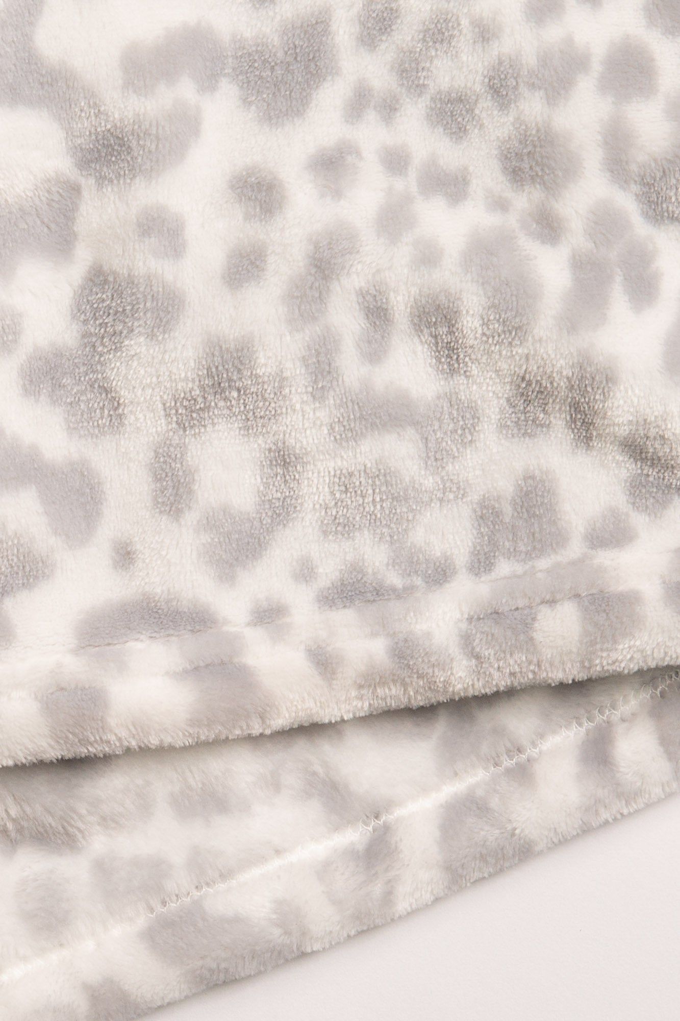 PJ Salvage Luxe Plush Robe - Ivory sold by Boutique with Grace product image thumbnail 5