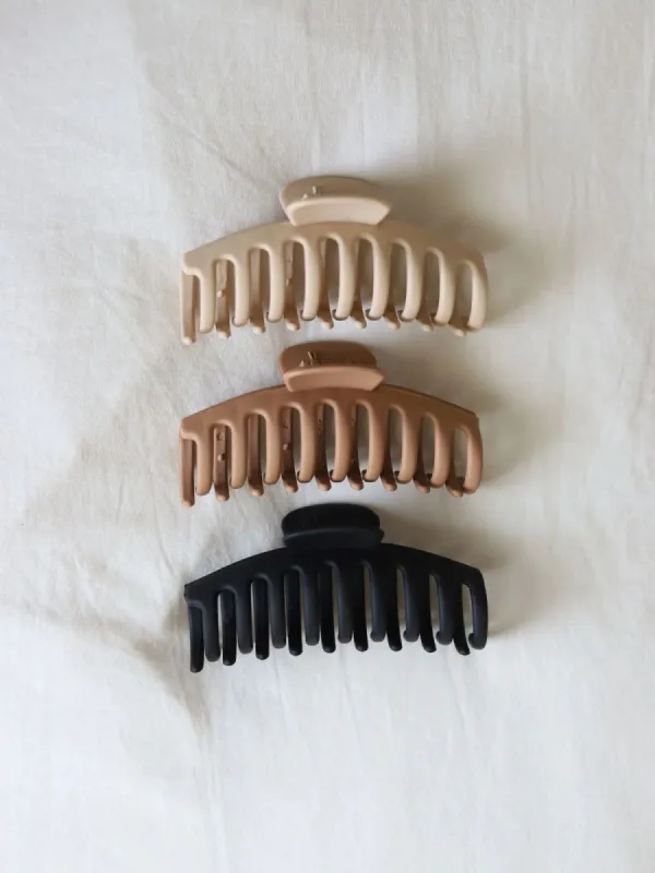 Nat + Noor Rosalie Hair Claw - Mocha sold by Boutique with Grace