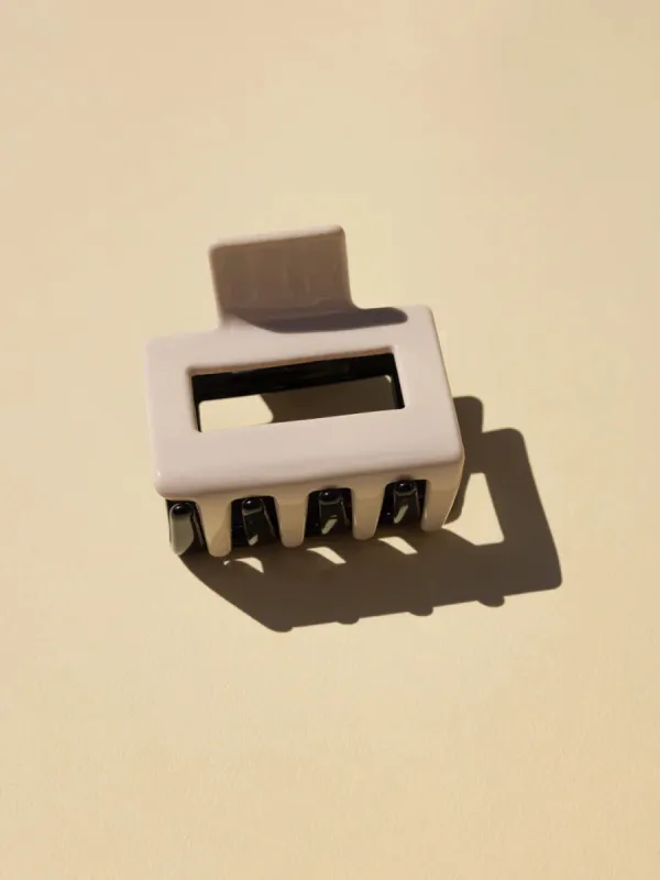 Nat + Noor Two Tone Clip - Black/Beige sold by Boutique with Grace