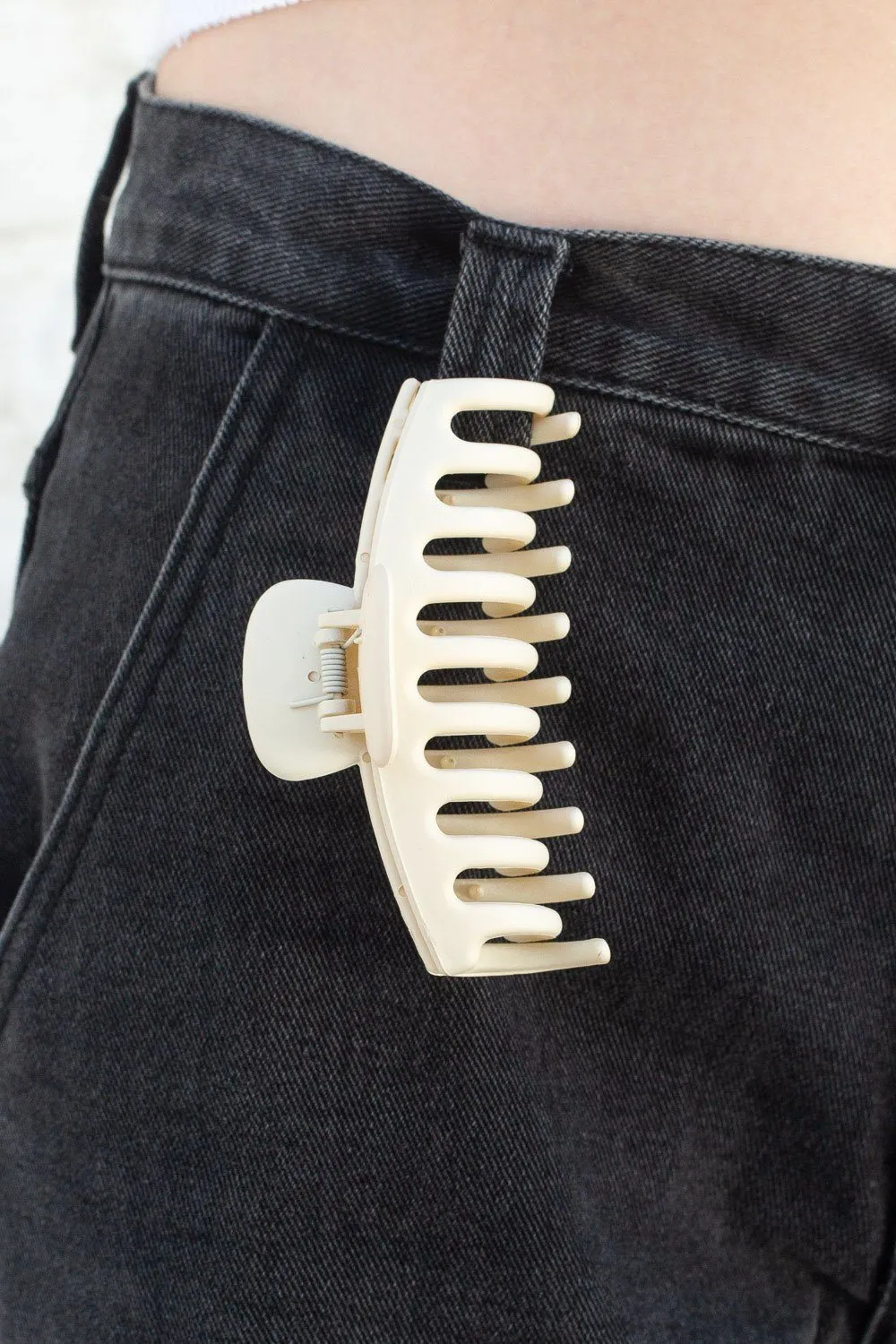 Hair Claws sold by Brandy Melville product image thumbnail 4