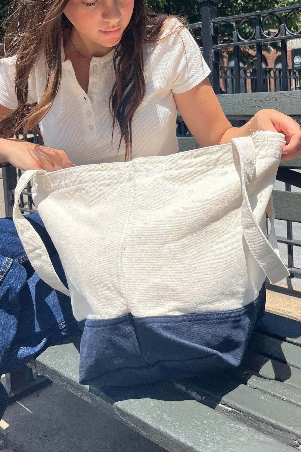 Colorblock Tote Bag sold by Brandy Melville product image thumbnail 4