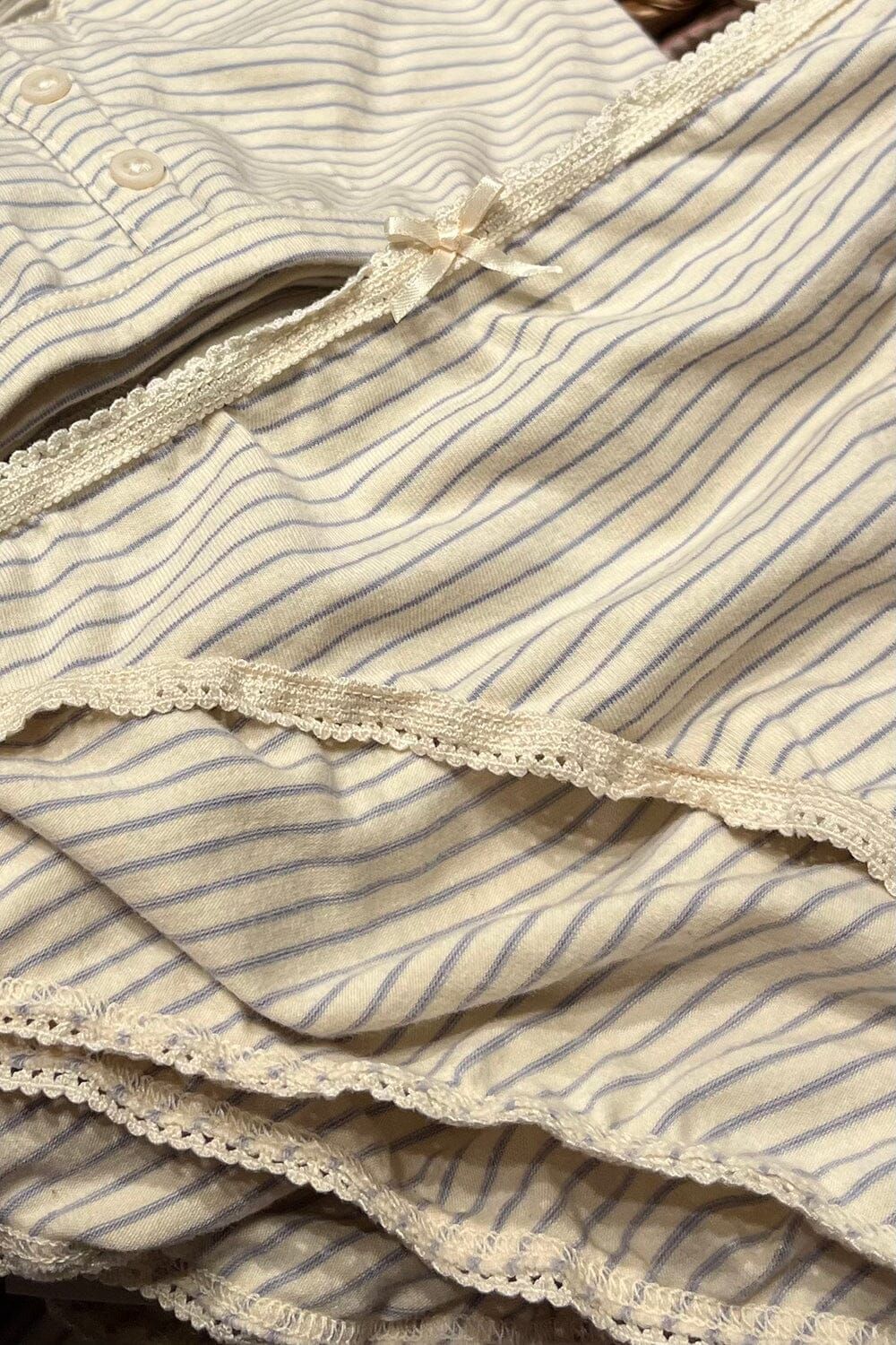 Stripe Scallop Bow Underwear sold by Brandy Melville product image thumbnail 2