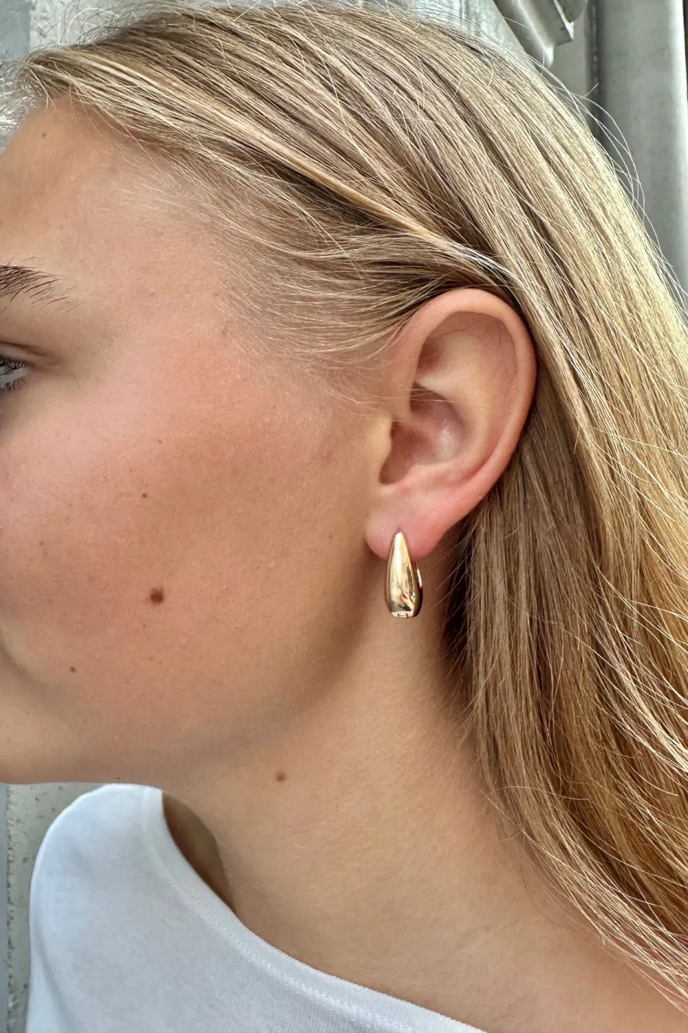 Gold Hoop Earrings sold by Brandy Melville product image thumbnail 2