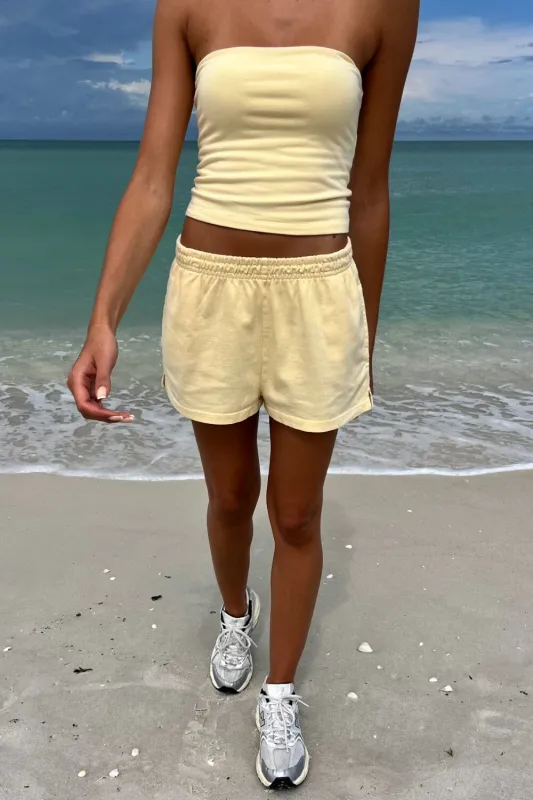 Rosa Sweatshorts made by Brandy Melville