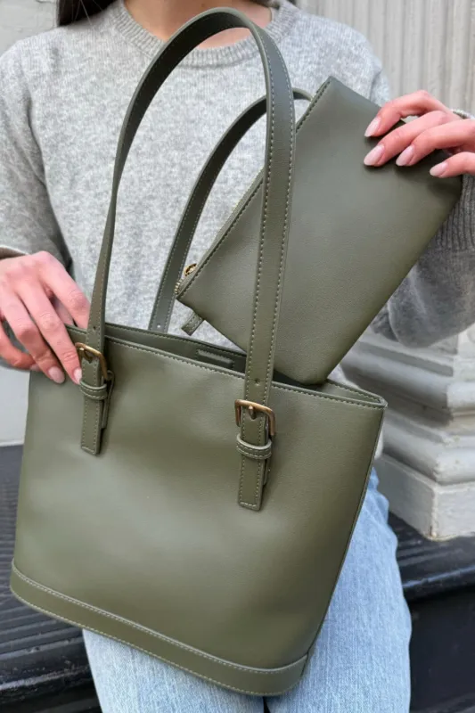 Shoulder Bag sold by Brandy Melville