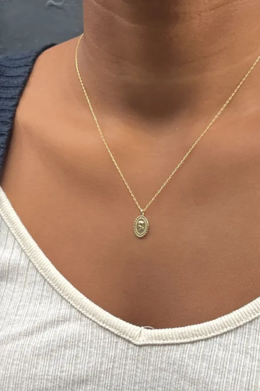 Flower Pendant Necklace sold by Brandy Melville