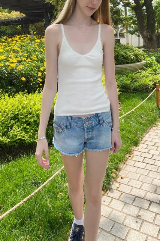 Arden Lace Tank made by Brandy Melville