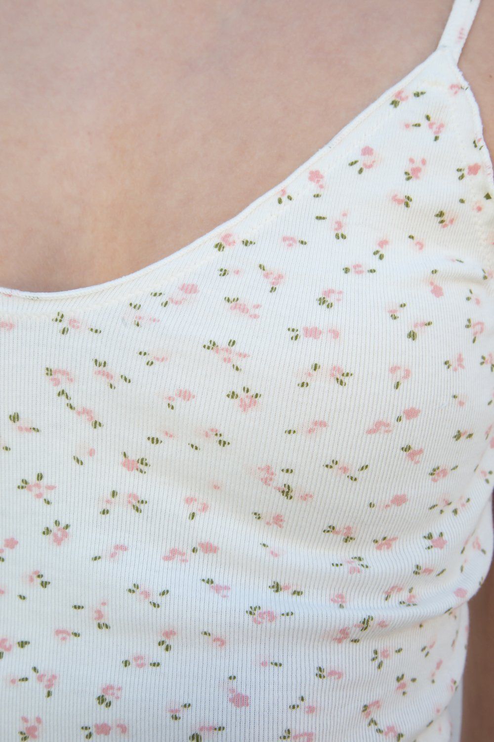 Nicolette Floral Ruffle Tank sold by Brandy Melville product image thumbnail 4