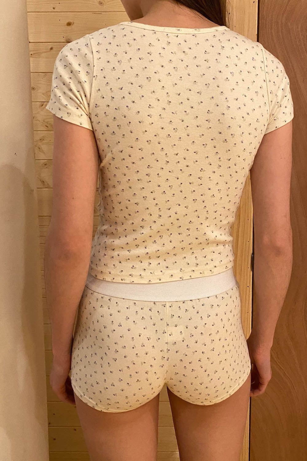 Zelly Floral Top sold by Brandy Melville product image thumbnail 3