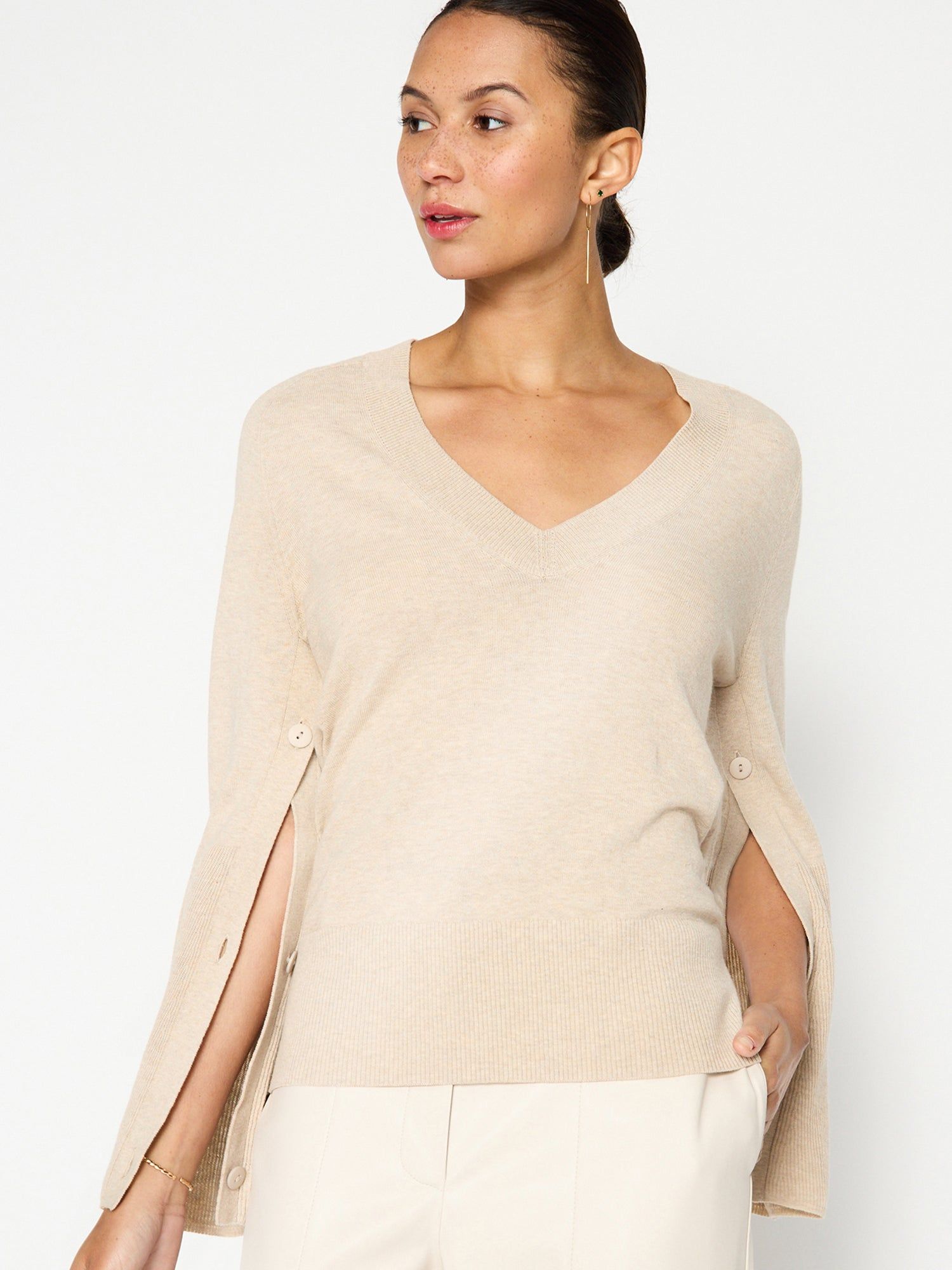 The Larson Vee sold by Brochu Walker product image thumbnail 5