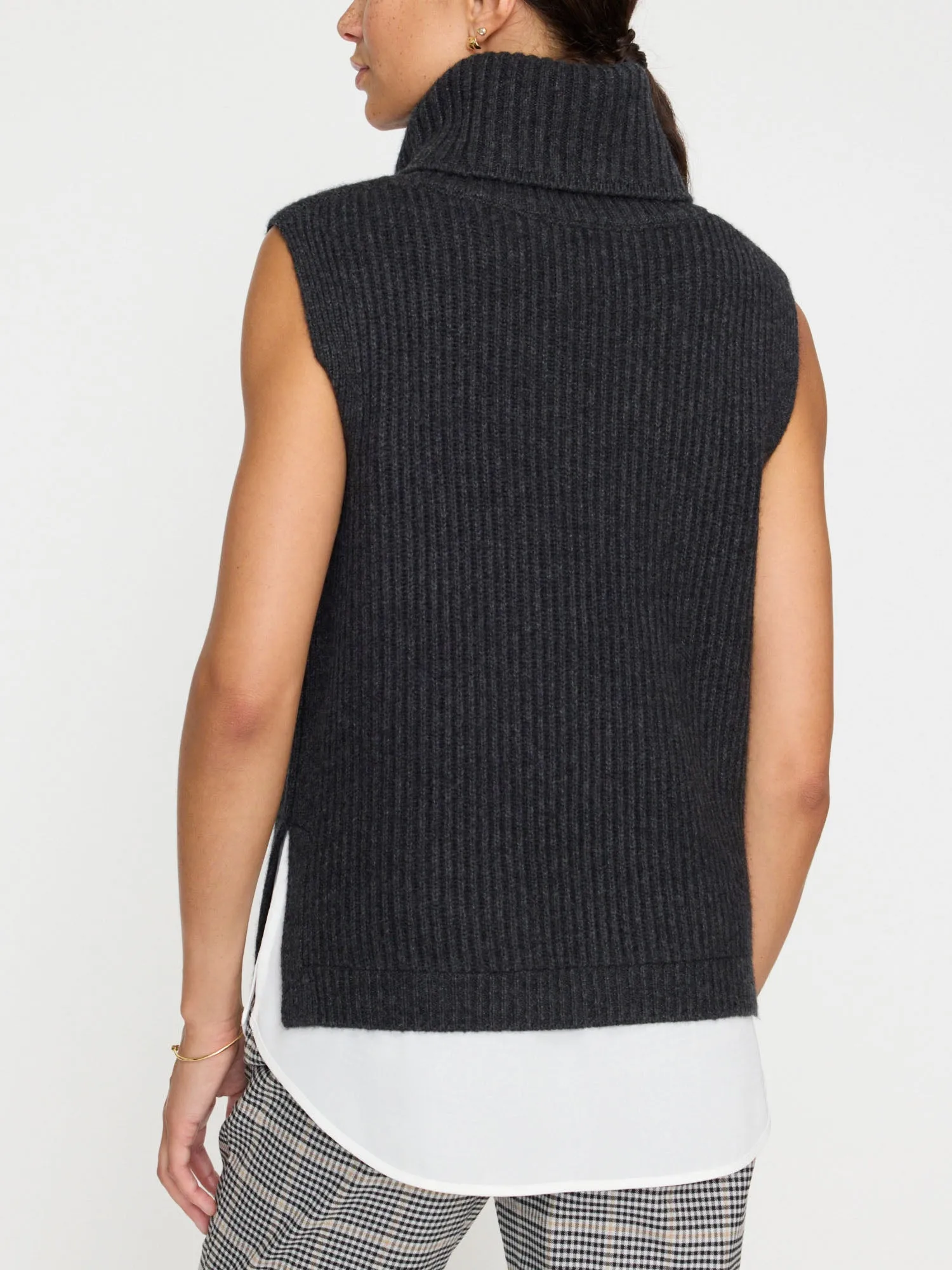 The Archer Sleeveless Looker sold by Brochu Walker product image thumbnail 5