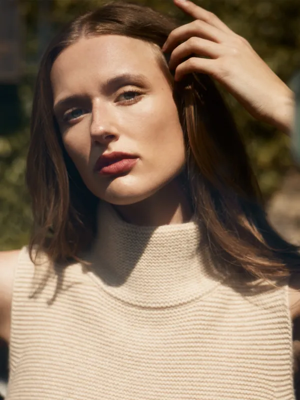 The Aimee Looker sold by Brochu Walker