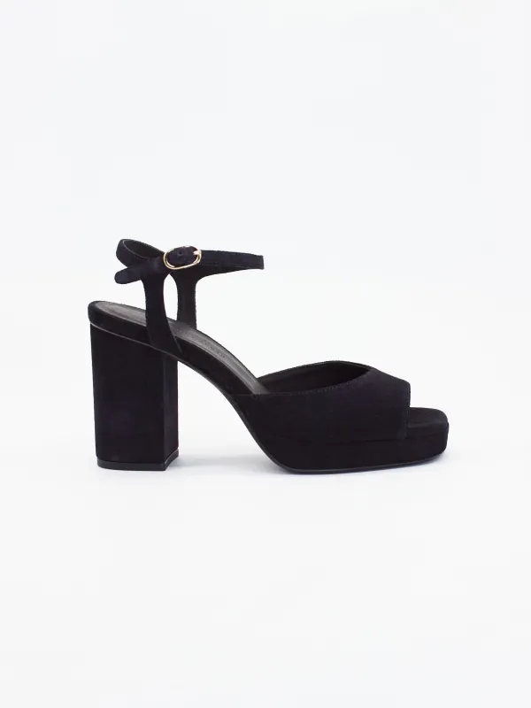 The Valencia Sandal sold by Brochu Walker